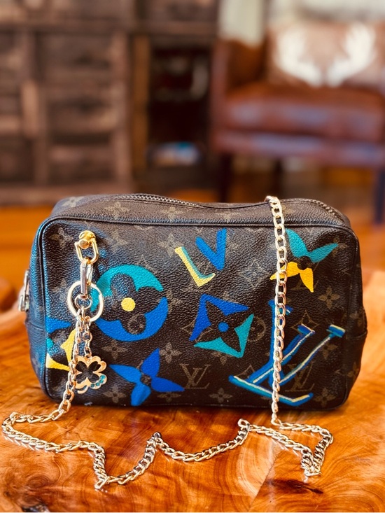 Louis Vuitton Handbags - Louis Vuitton monogram one-of-a-kind handpainted vintage TROUSSE Crossbody bag